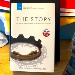 Christian Paperback Book breaks down the NIV Bible.